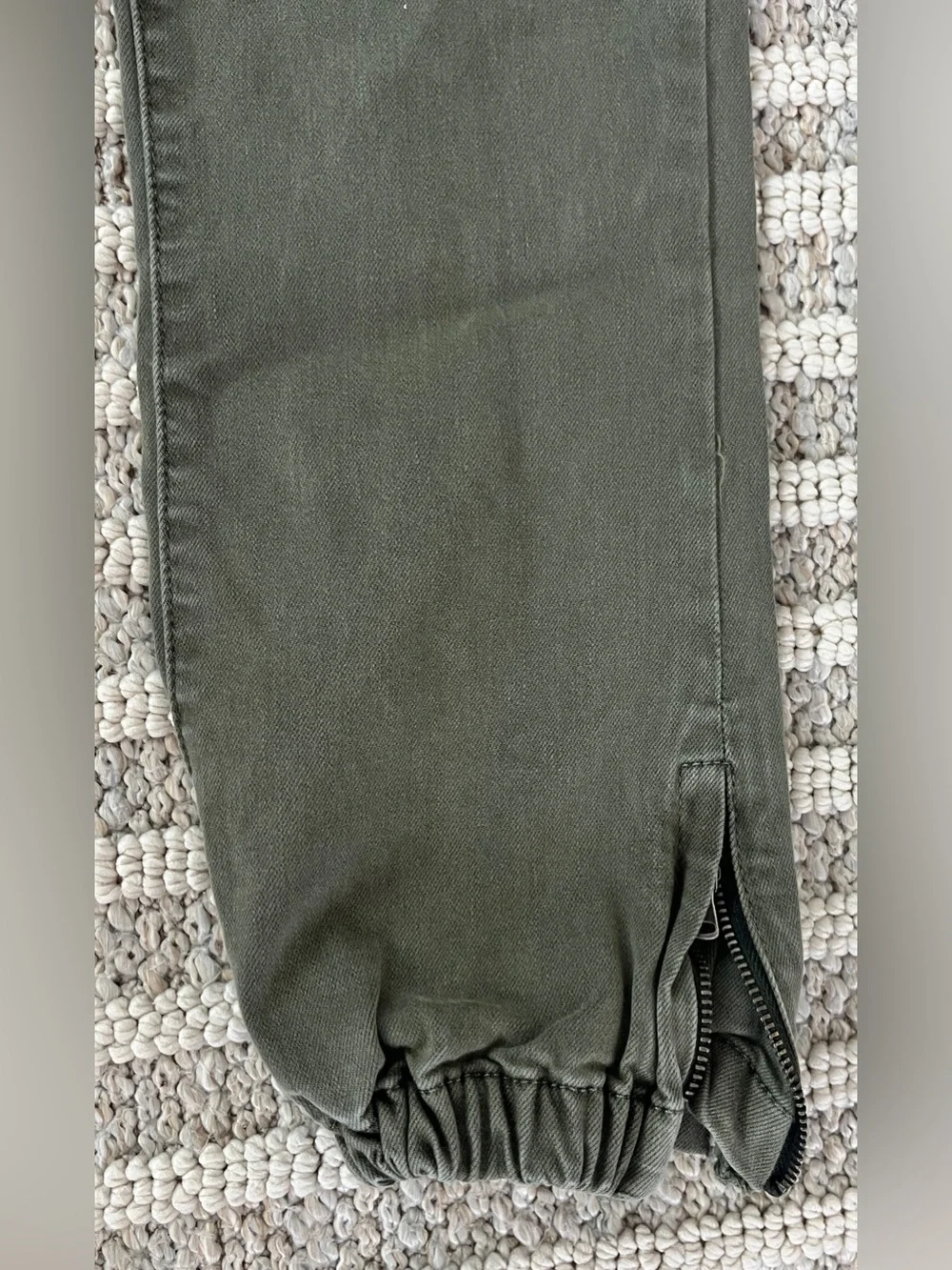 PAIGE green Pants in size 24 - Picture 2 of 7